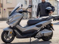 Jupiter GT 300 sidabrinė metalinė spalva